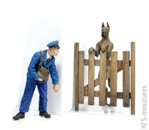 1/35 Reichspost Worker & Dog