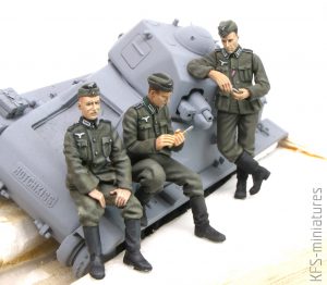 1/35 WWII German Soldiers at Rest