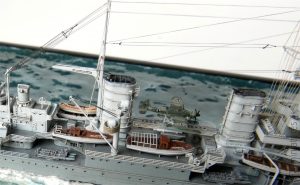 1/700 German Light Cruiser Konigsberg 1940 – Budowa cz. 3