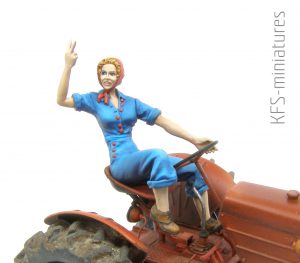 1/35 WLA Female Tractor Driver