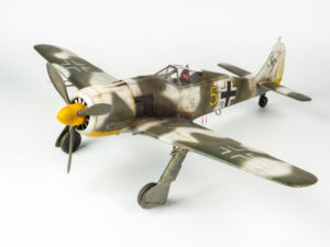 1/48 Fw 190F-8 -  Budowa