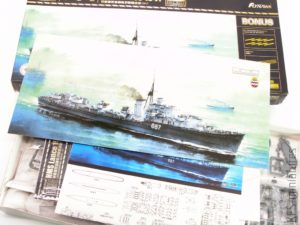 1/700 HMS Lance 1941 - FlyHawk Model