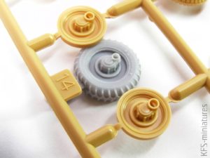 1/48 WW2 Schwimmwagen Wide Wheel set - Def Model