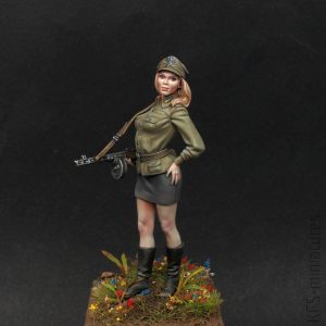 70mm Polish People's Army Pin-up girl - Valkiria Miniatures